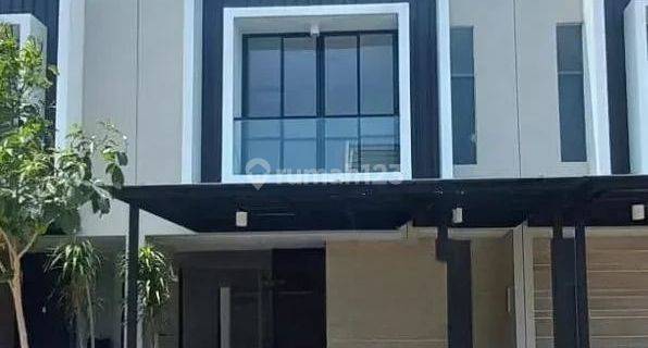 Rumah Semi Furnish Northwest Park Lake Citraland Surabaya Barat 1