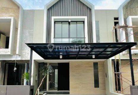 Rumah Furnished Northwest Hill Park Lake Citraland Surabaya Barat 1