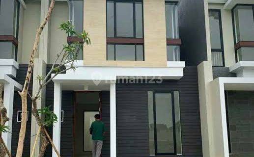 Rumah Northwest Lake Park Central Hill Citraland Surabaya Barat 1