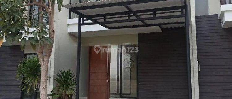 Rumah Semi Furnished Northwest Lake Park Citraland Surabaya Barat 1