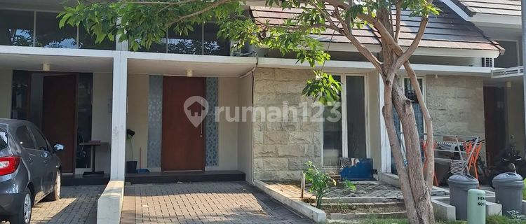 Rumah Full Furnished Northwest Park Lake Citraland Surabaya Barat 1