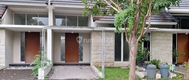 Rumah Northwest Park Lake Central Hill Citraland Surabaya Barat 1