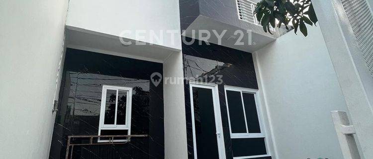 Jual Cpt Rmh Bagus Di Kelapa Gading Lt 102m 3 Lt Rooftop 1