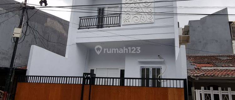 Rumah Gading Indah Utara 3 lantai siap Huni 1