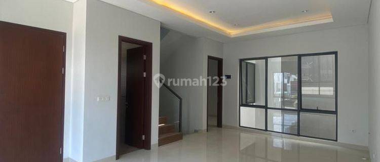 Rumah BARU Type Harvard di Setraduta Royal Grande Bandung 1