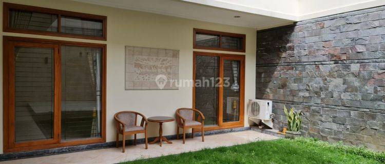 Rumah Bagus di Setra duta Dago Bandung 1