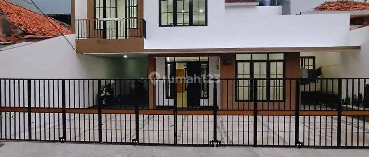 Rumah 2lt siap huni area Senopati Kebayoran baru,Jaksel 2 Lantai 1