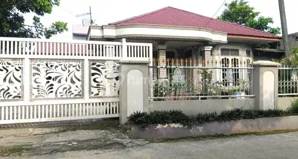 Dijual Rumah Cantik Siap Huni di Daerah Amplas 1