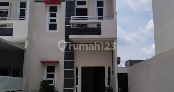 Disewakan Rumah Hook daerah Sunggal 1