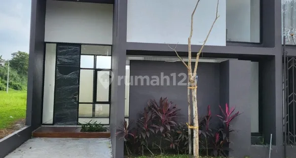 For Sale House in River Valley Complex 1