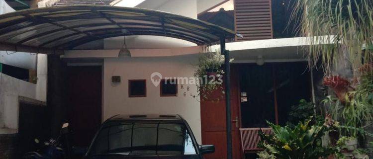 Rumah 2 Lantai Komplek Elit Setra Duta Bandung  1