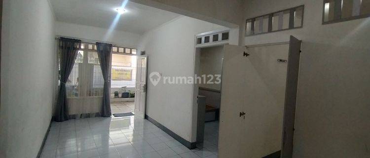 Rumah Hook Dalam Komplek Permata Cimahi Siap Huni Dengan Isinya 1