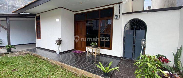 Jual Rumah Dalam Komplek Aruman Sayap Pasteru Bandung Dekat Tol 1