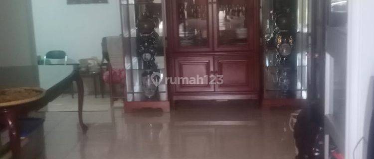 16922 Rumah Putih Bersih Kondisi Terawat di Soreang 1