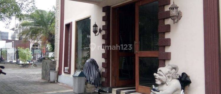 Rumah Besar Tengah Kota Di Gajah Mada Semarang 1