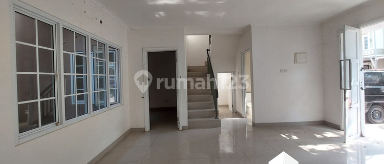 Ready-to-Occupy Cluster House Near Sam Poo Kong Paramount Semarang 1