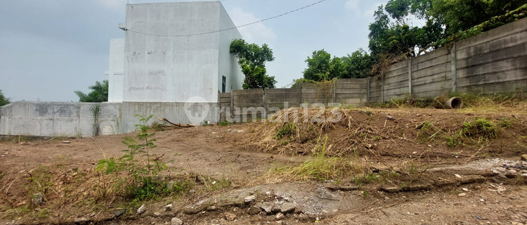 Tanah Datar Bentuk Kotak Ada View Kota Stonen Gajah Mungkur 1