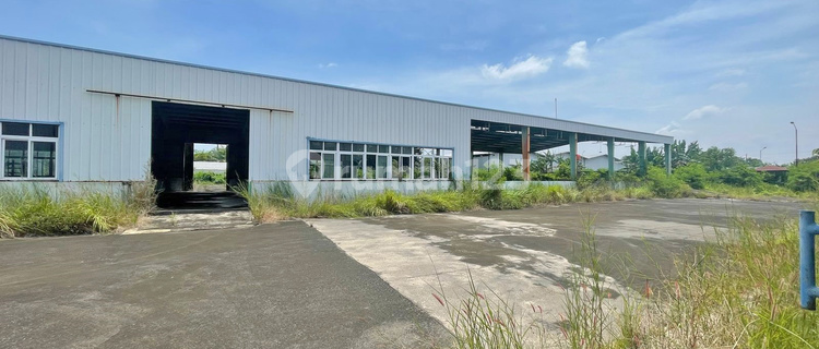 Land 1.8 Ha, Bonus 2 Warehouses, Office Available in KIW Tugu Semarang. 1