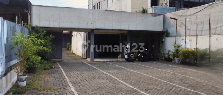 Ruang Usaha Cocok Untuk Kantor Parkiran Luas Ada Mess Dekat Tugu Muda di Imam Bonjol Semarang 1