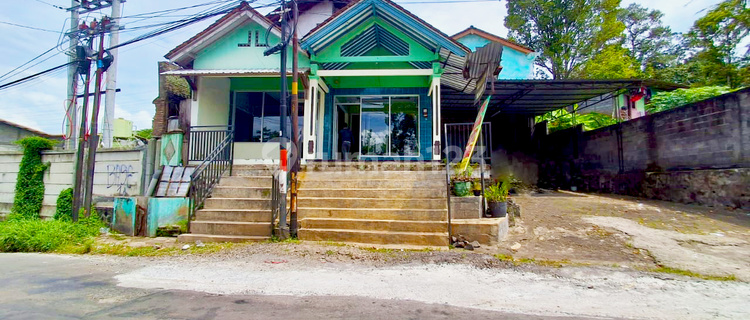 Rumah Usaha Bisa Untuk Kost Dekat Pabrik Bawen Semarang 1