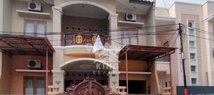 Di sewakan rumah 2 Lantai Bagus SHM 1