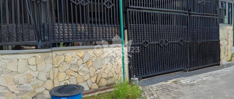 Di jual rumah SHM Bagus di plamongan indah 1