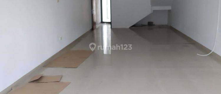 Ruko Gandeng 5 Siap Pakai  Area Tomang  Raya Jakarta Barat 1