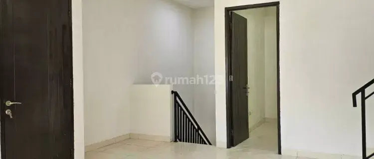 Di Jual Rumah Hoek Murah Citra 2 Jakarta Barat 1