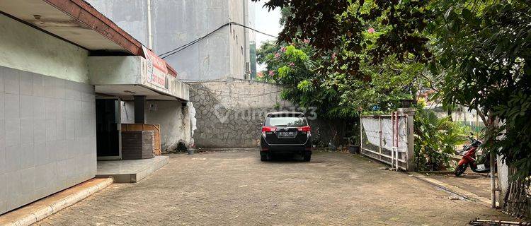 Tanah Komersial & Bangunan 2 Muka di Warung Buncit Raya 1