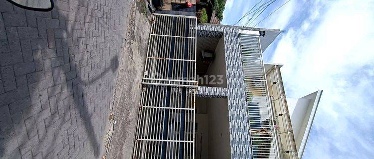 Rumah 2 Lt Full Renovasi Bagus Hadap Timur Di Cimone Permai Jual Cepat 1