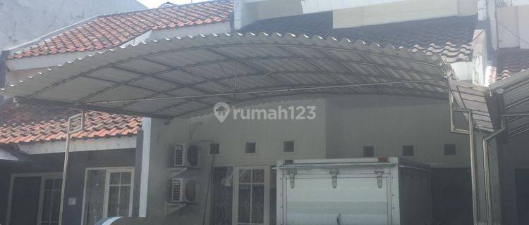 Rumah 1.5 lantai Siap Huni di Taman Mutiara Pakuwon City 1
