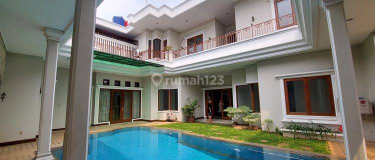 Rumah Mewah Pondok Indah 5 Kamar. Parkir Luas, Akses Jalan Utama 1