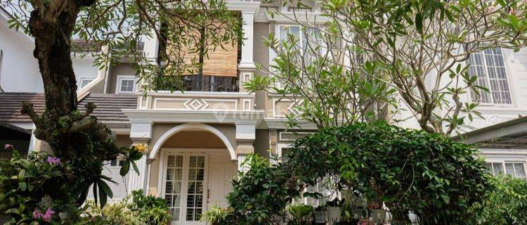 Rumah Cantik Di Victoria Park Rapih.siap.huni Klasik.elegan 1