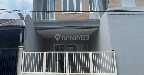 Jual Dijual Rumah Baru 2 Lantai Mangga Pondok Chandra Siap Huni Dekat Tol 1