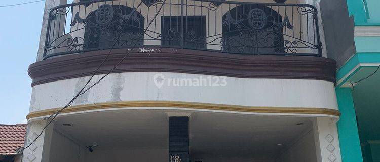 Rumah Bagus 3 Lantai Lengkap Dg Balkon Rooftop,siap Masuk 1