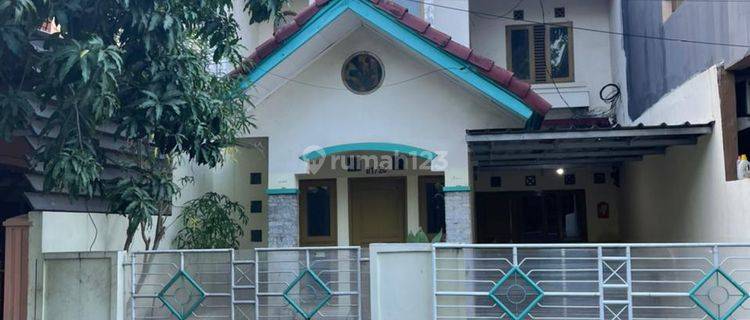 Disewakan Rumah 2 Lantai di Vila Galaxy, Bekasi 1