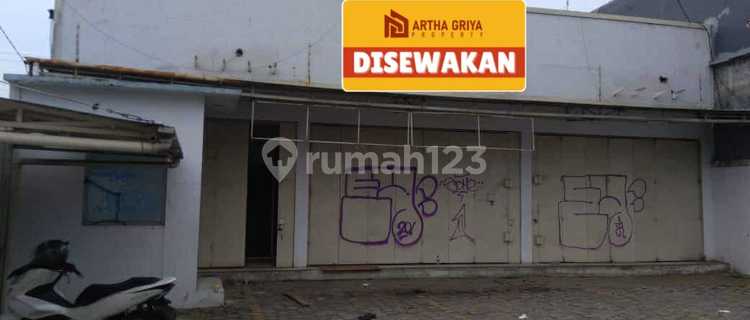 For Rent: Attached Shophouses in Kaliabang Tengah, Bekasi Main Road 1
