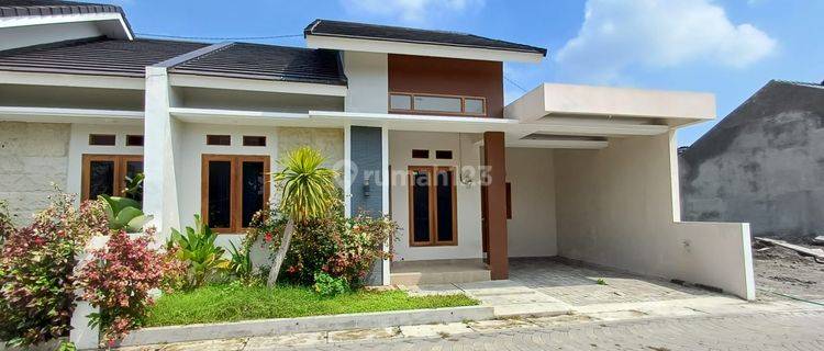 Rumah Baru Cantik Modern 7 Menit Dari Pamella 7 Swalayan  1