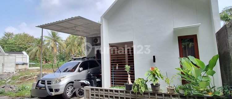  5 Menit Ke Kampus 1 Mercubuana Rumah Scandinavian di Bantul 1