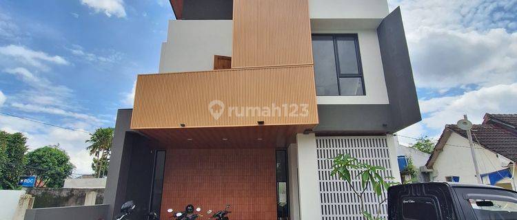 Modern Elegan Rumah Baru di Sleman Timur Dekat Pamela 7 1