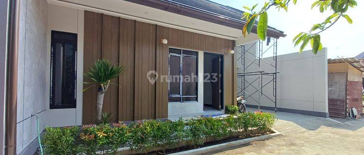 Rumah Konsep Japanese Modern di Sleman Dekat Pamella 7 1