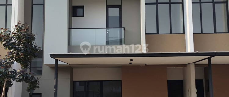 Disewakan Rumah Milenial Pik 2, Uk 8X15, Siap Huni 1