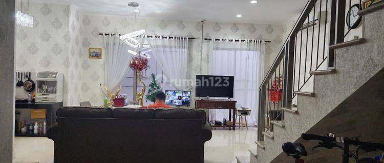 Dijual Rumah Golf Island Pik Uk 8x15 Semi Furnish 2 Lantai Siap Huni Termurah 1