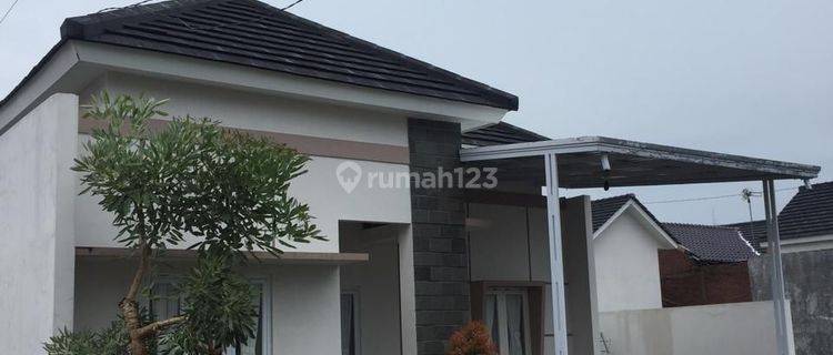 Rumah premium sapphire townhouse Slawi siap huni full furniture 1