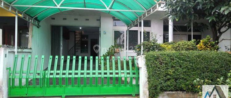 Rumah Lokasi Strategis, Terawat, Siap Huni Cocok Untuk Investasi 1