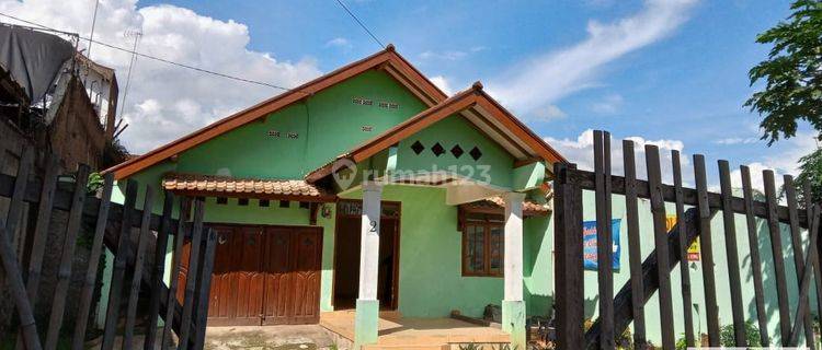 Di Jual Rumah di Cihanjuang Cimahi Lingkungan Nyaman  1