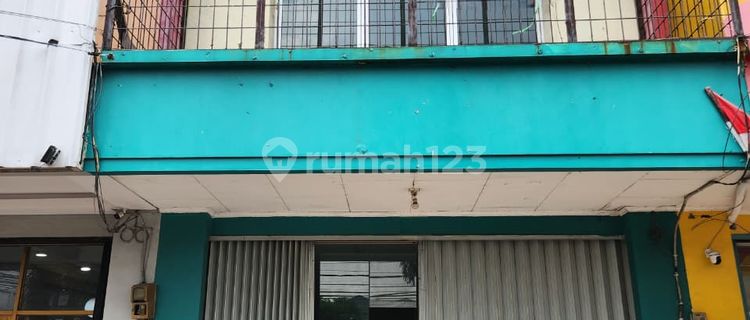 Shop House for Rent in Business Area of Green Boulevard, Harapan Indah, Bekasi 1