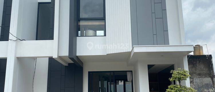 Rumah Baru, Murah, Aman, 2 Lt. di South Serpong Residence, Ciater 1