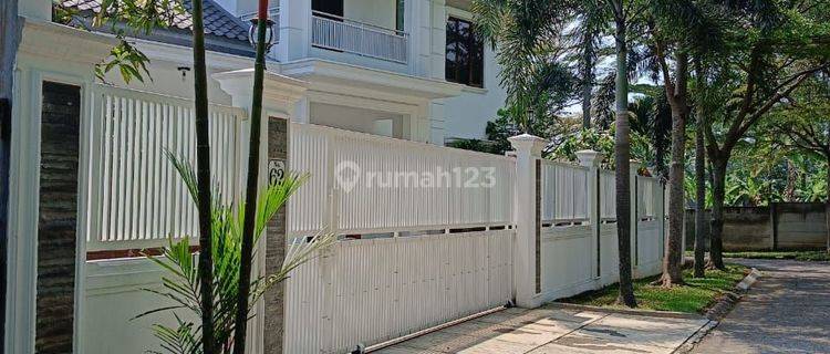 Disewakan Rumah Di Beverly Full Furnished 1