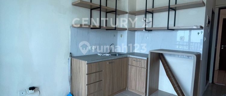 Tifolia Apartment 2BR Semi Furnished 37th Floor 1